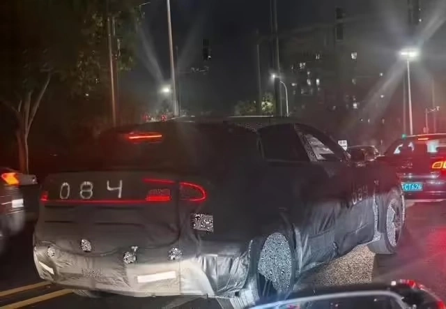 SUV Xiaomi: Nuevas fotos espía revelan nuevos detalles 4 Xiaomi SUV Espía 3