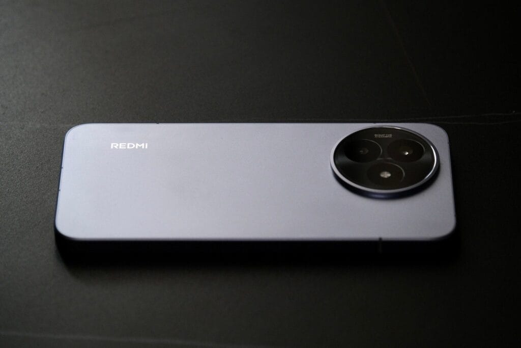 Redmi K80 Ultra Gets Industry First Master Speaker 1 Redmi K80 Vices 1